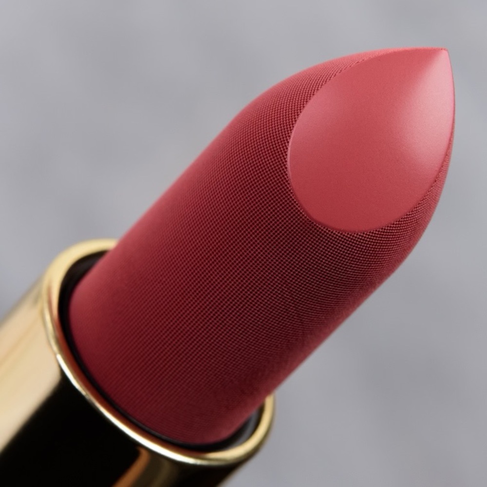 Lisa Eldridge True Velvet Lip Colour in Velvet Petal